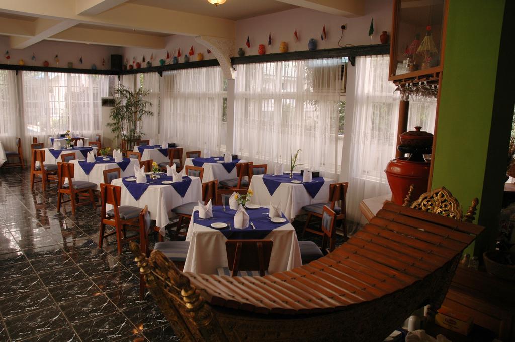 Emerald Land Hotel Mandalay Exterior foto